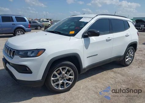 2025 Jeep Compass Latitude z USA, uszkodzony, nr VIN 3C4NJDBN7ST516087